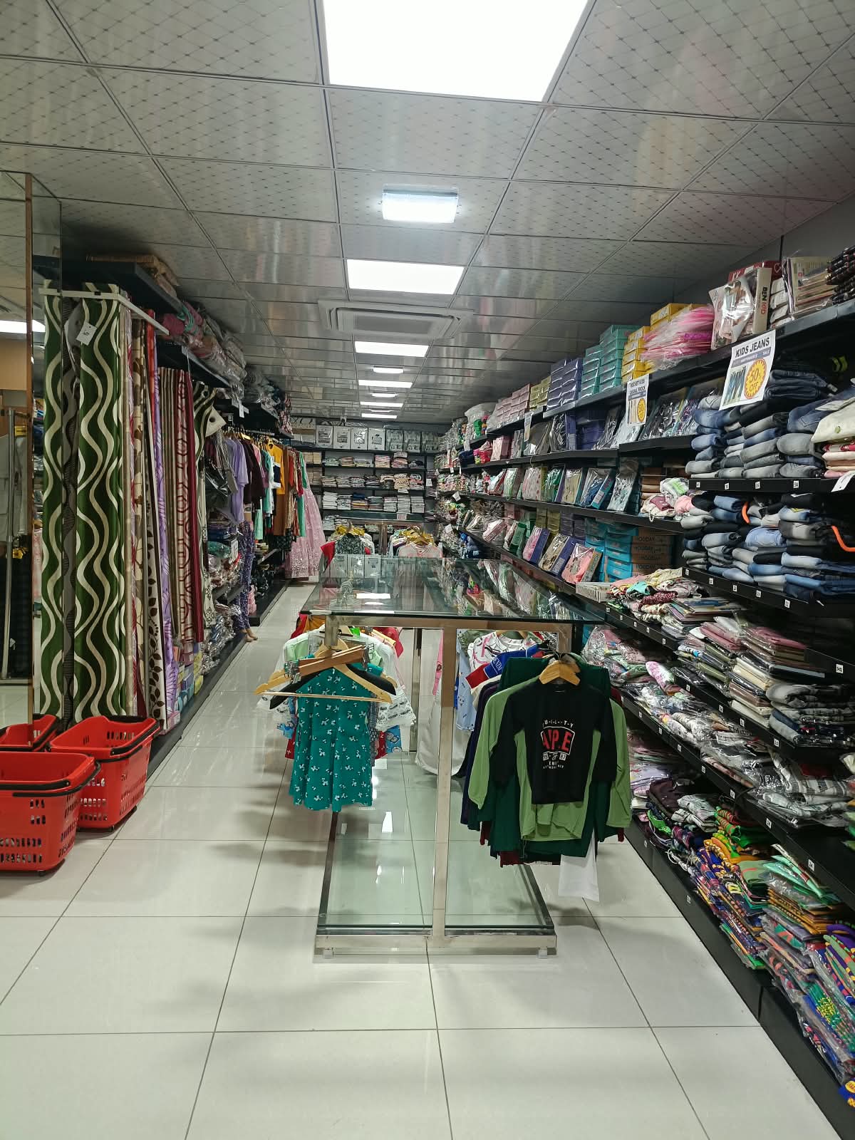 Fashion Floor Clearance